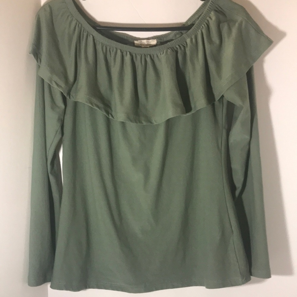 Ultra Flirt long sleeve top size medium green ruffle neckline romantic boho